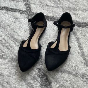 Black Flats Ataiwee Buckle Size 9.5